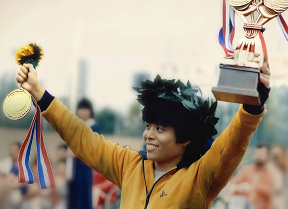  Leo HK takes the Alan Page Award